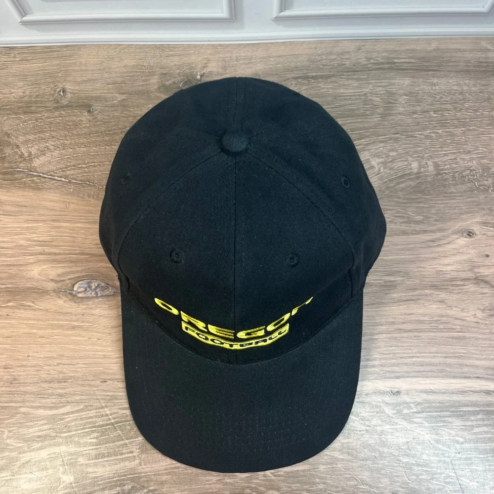 Vintage Y2K Pacific Headwear Oregon Football Cap Adjustable Black Yellow 101C